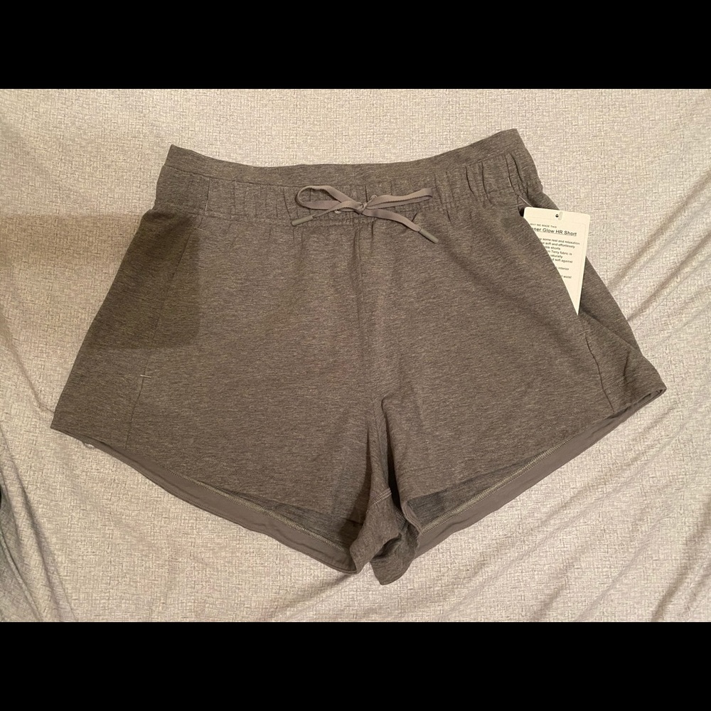 Inner Glow Short 3”